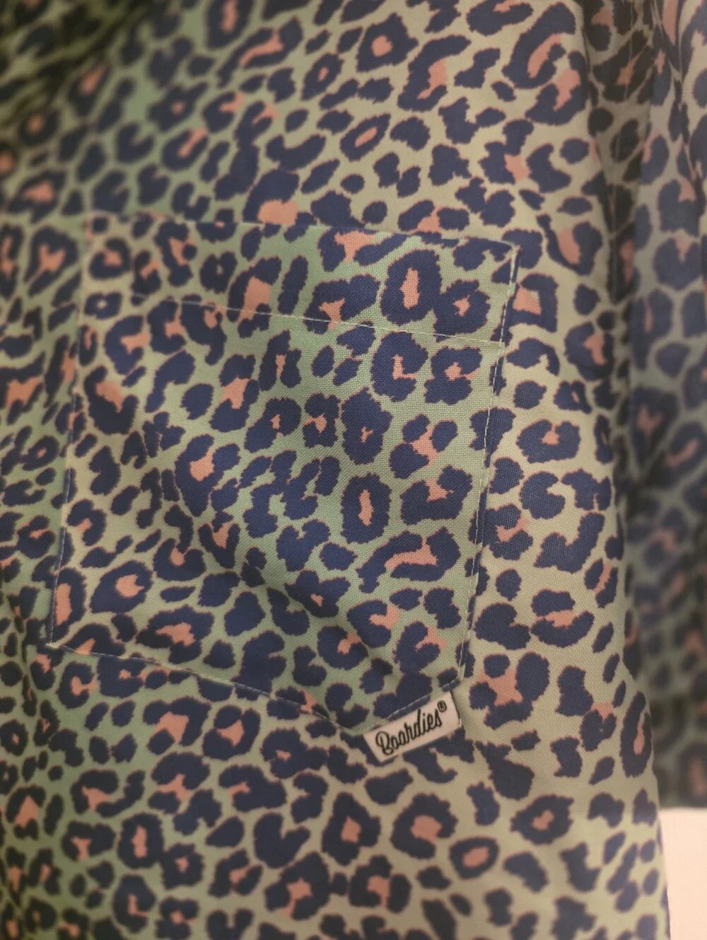 NWT Boardies Shirt - M